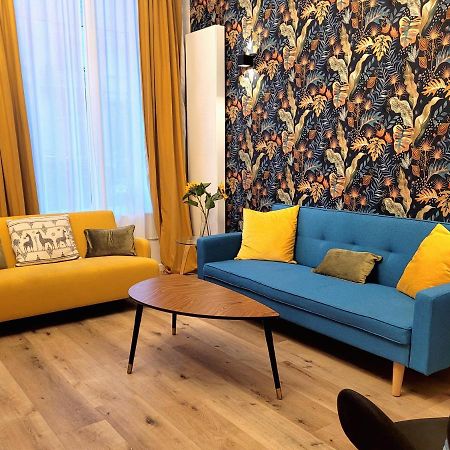 Brand New Camelia Room With Private Bathroom Bryssel Exteriör bild