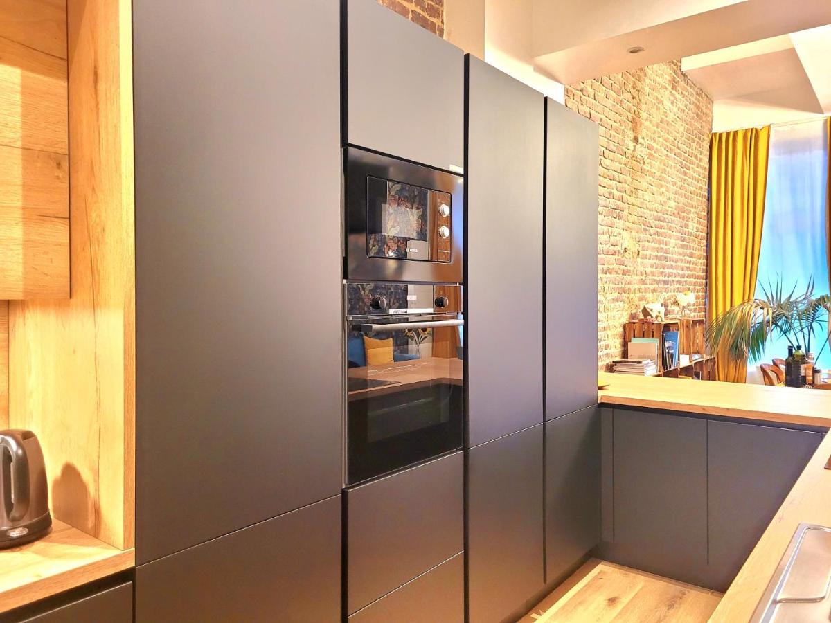 Brand New Camelia Room With Private Bathroom Bryssel Exteriör bild